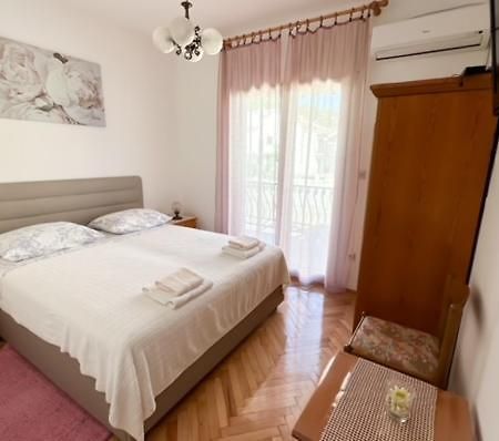 Studio With Balcony Jelsa  Exterior foto